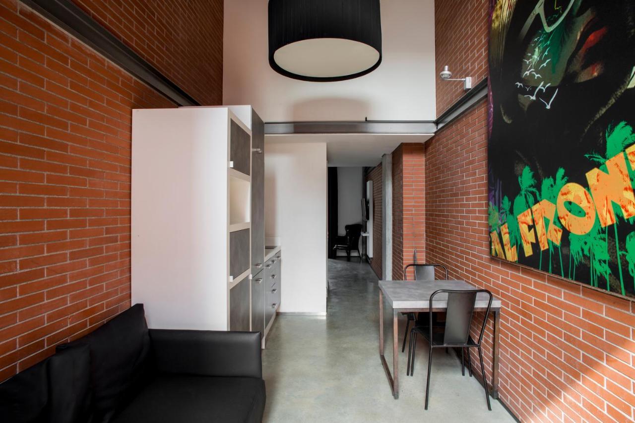 Executive Studio