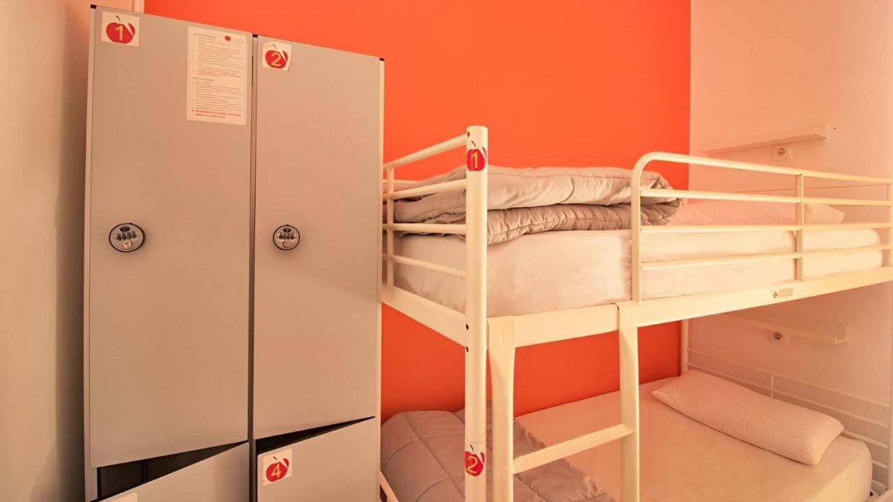 Bed 4-Bed Mixed Dormitory Room