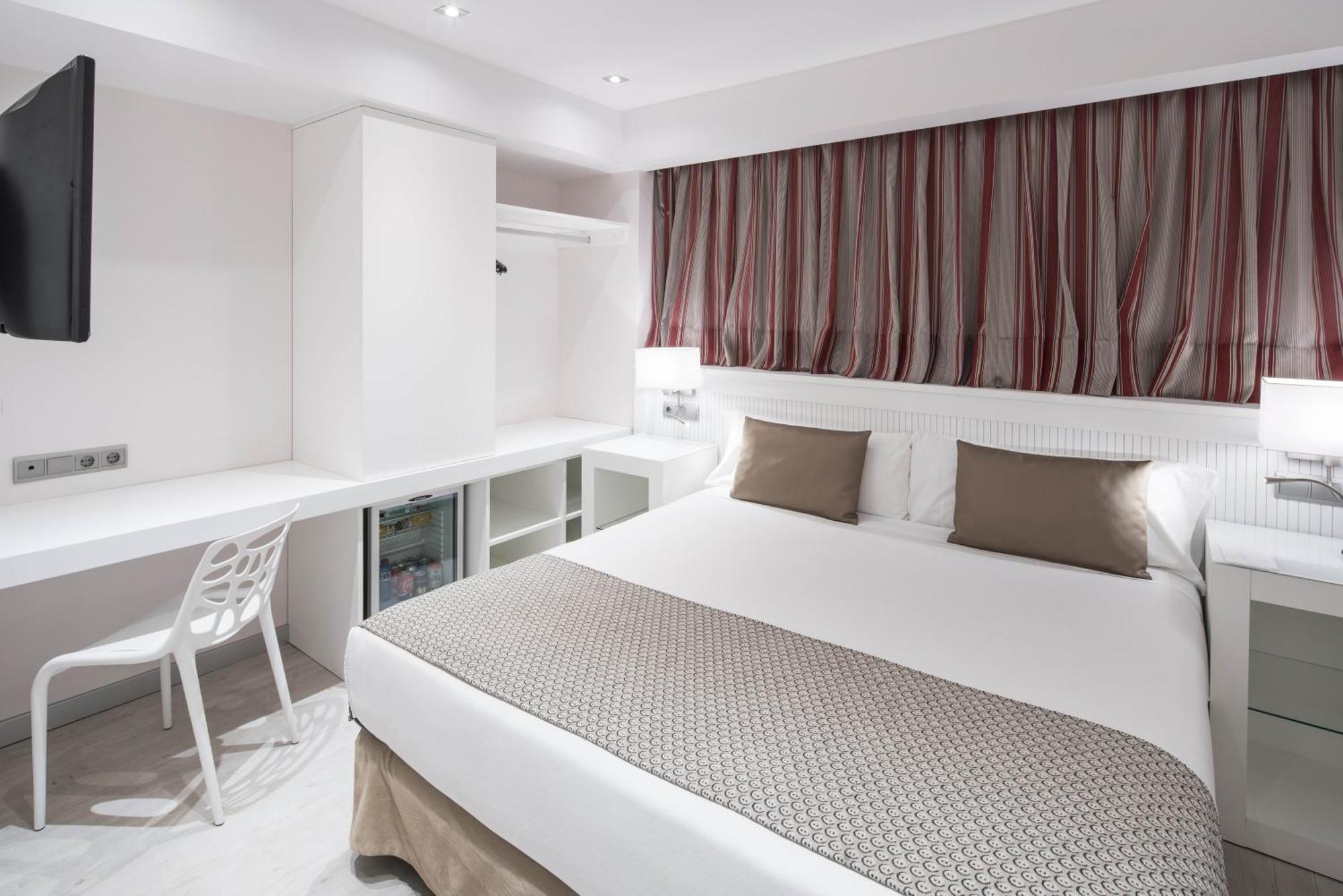 Double or Twin Room,1432027144:JPEG