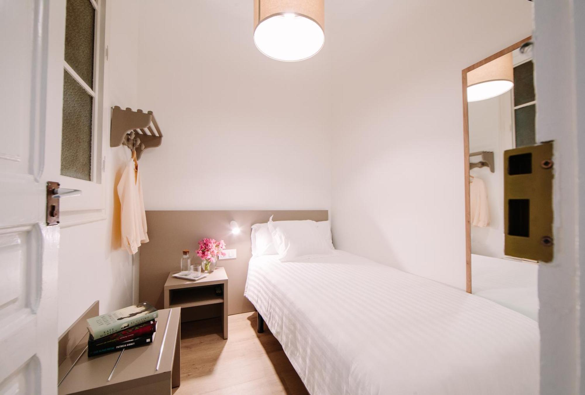 Economy Single Room