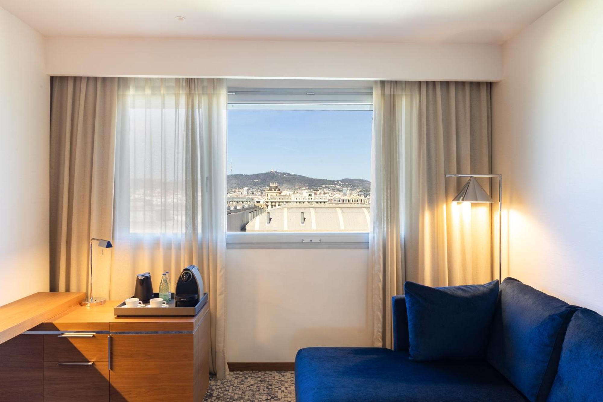 Classic King Room City View