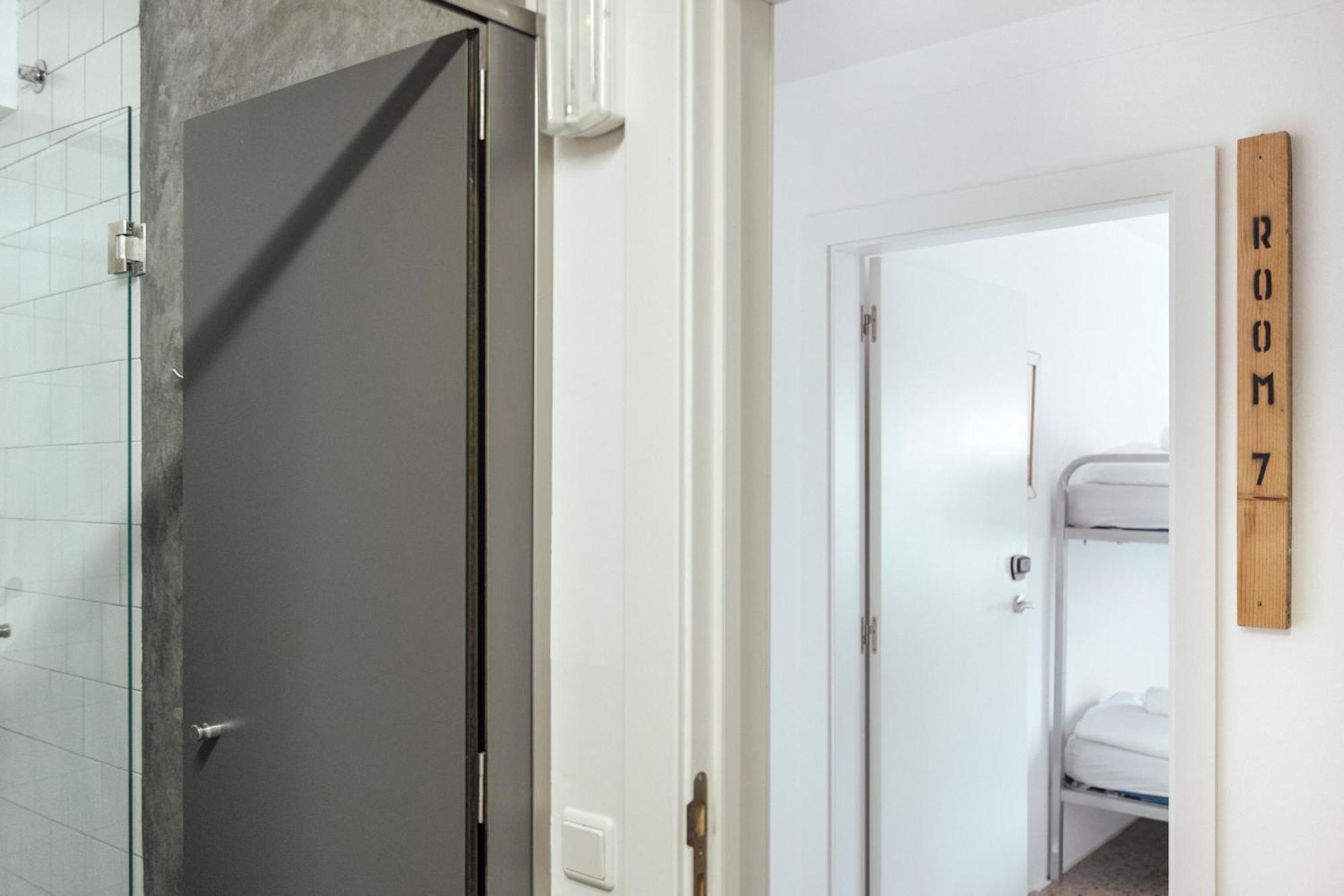 Family Room Private External Bathroom