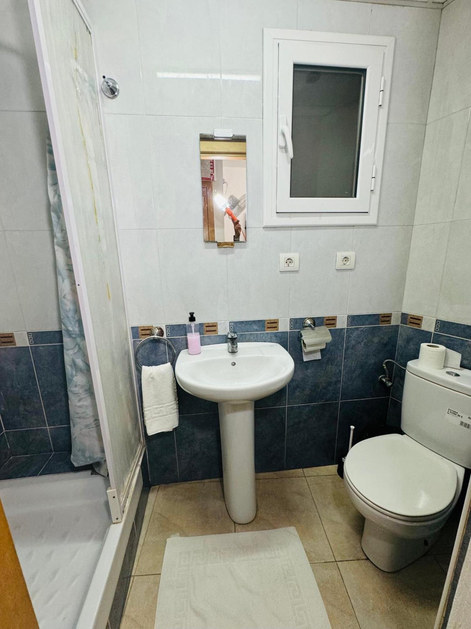 Camera Singola con Bagno Privato