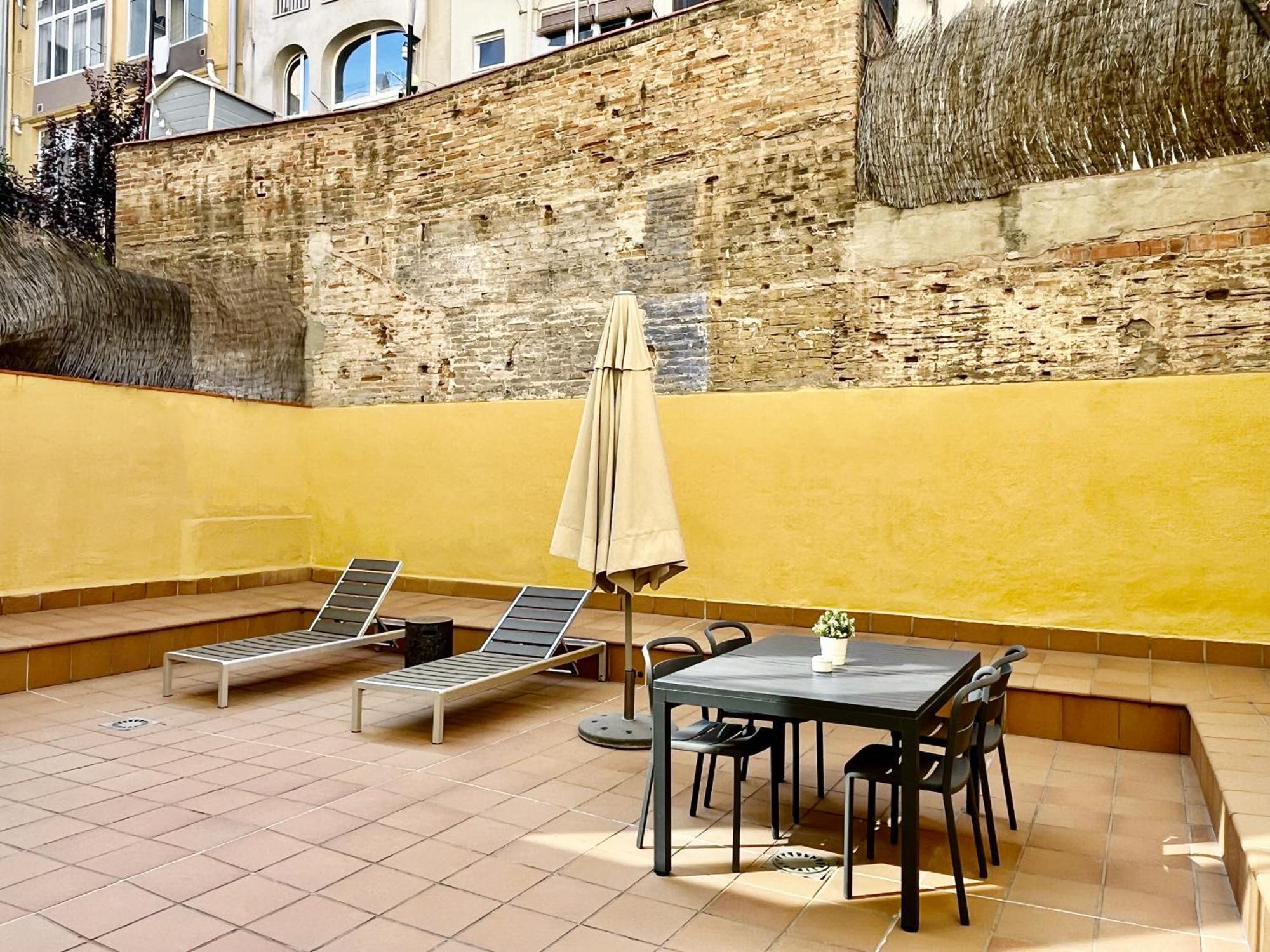 Appartamento con 2 Camere da Letto e Terrazza