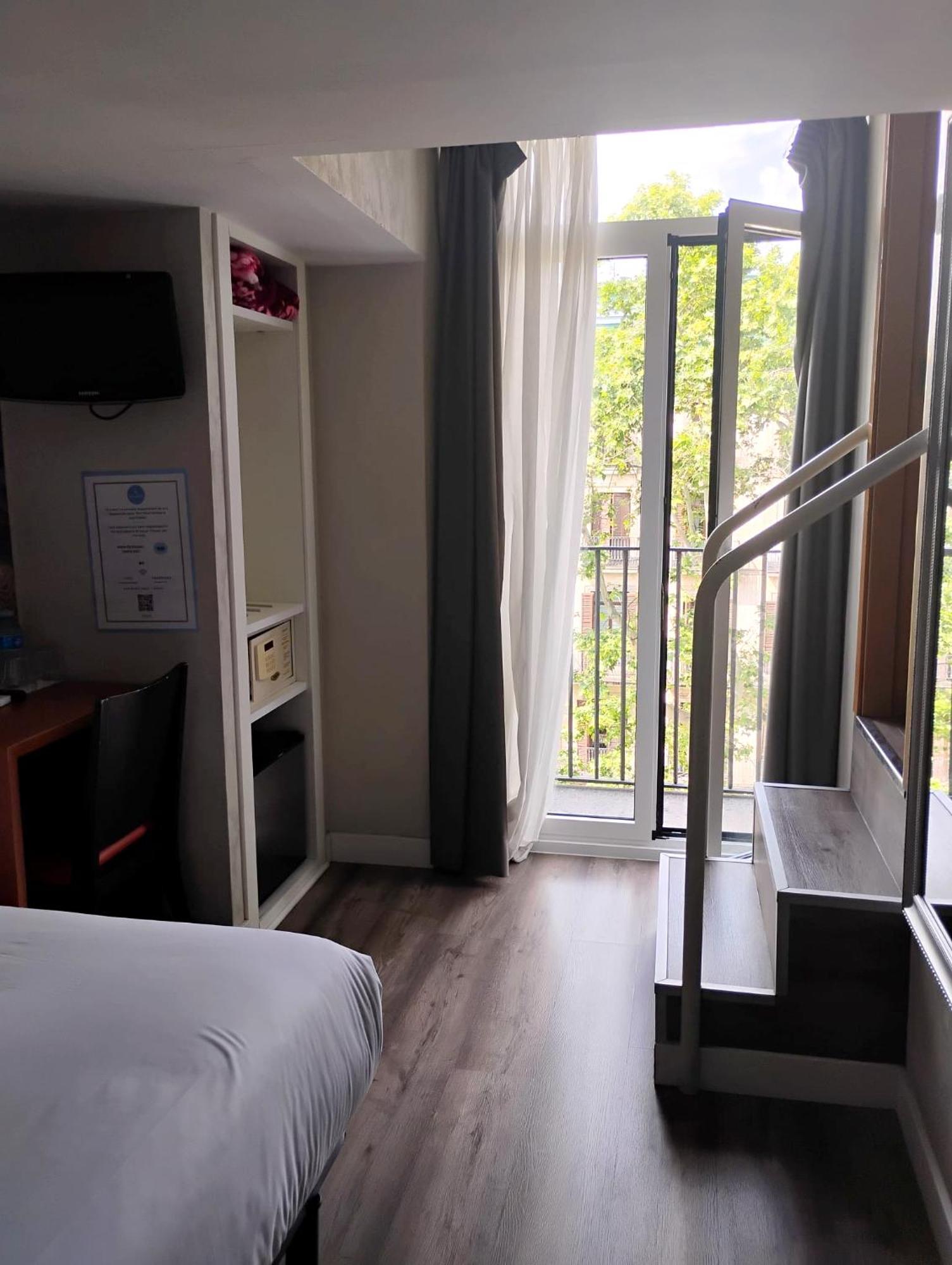 Single Room Terrace