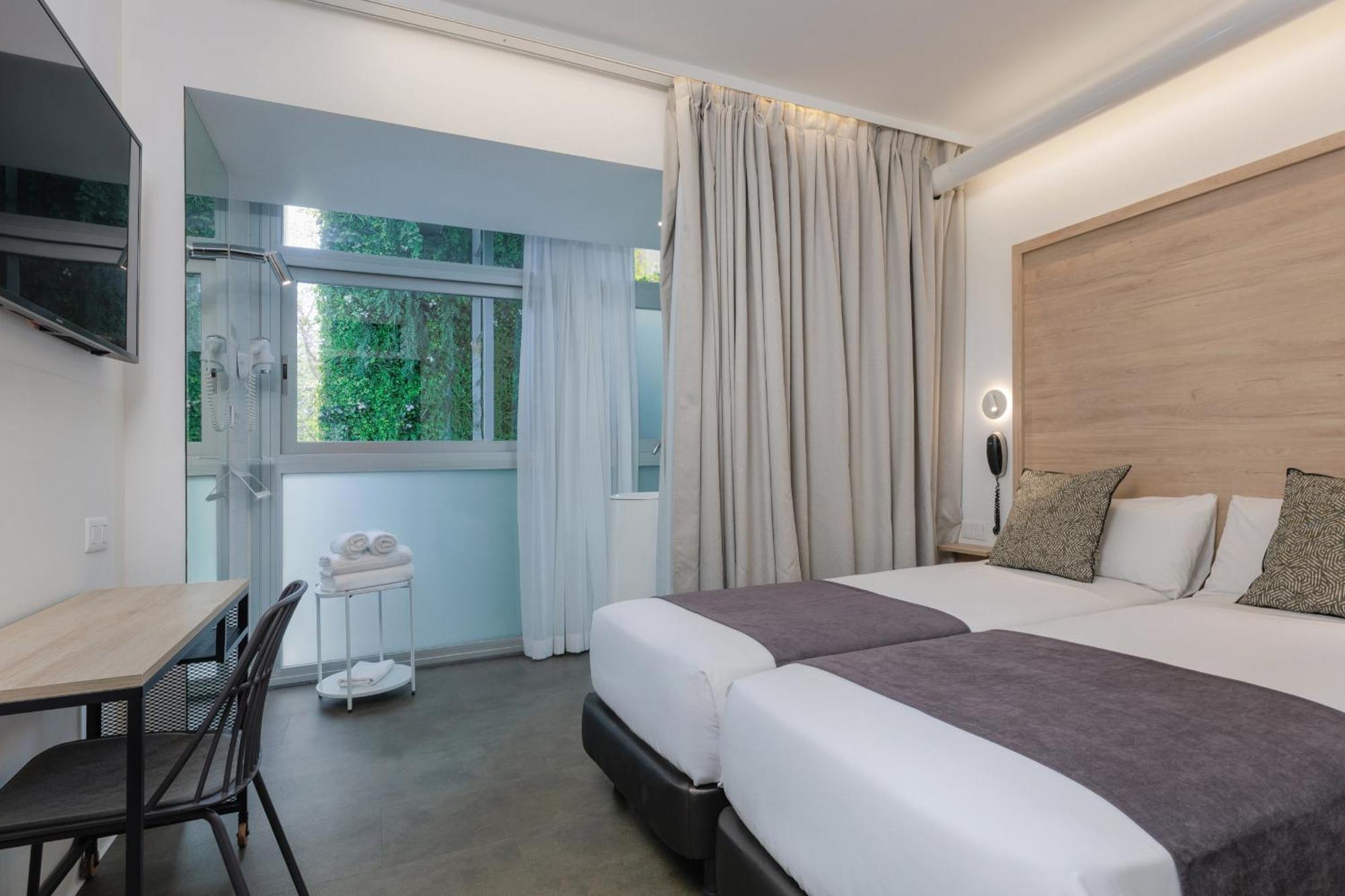 Basic Double Room