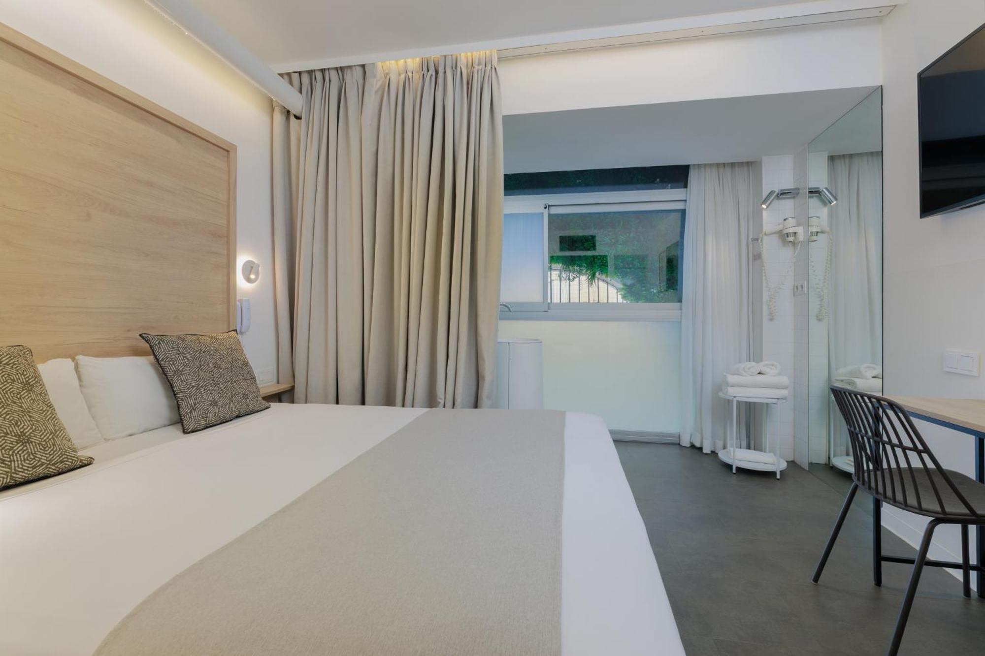 Basic Double Room