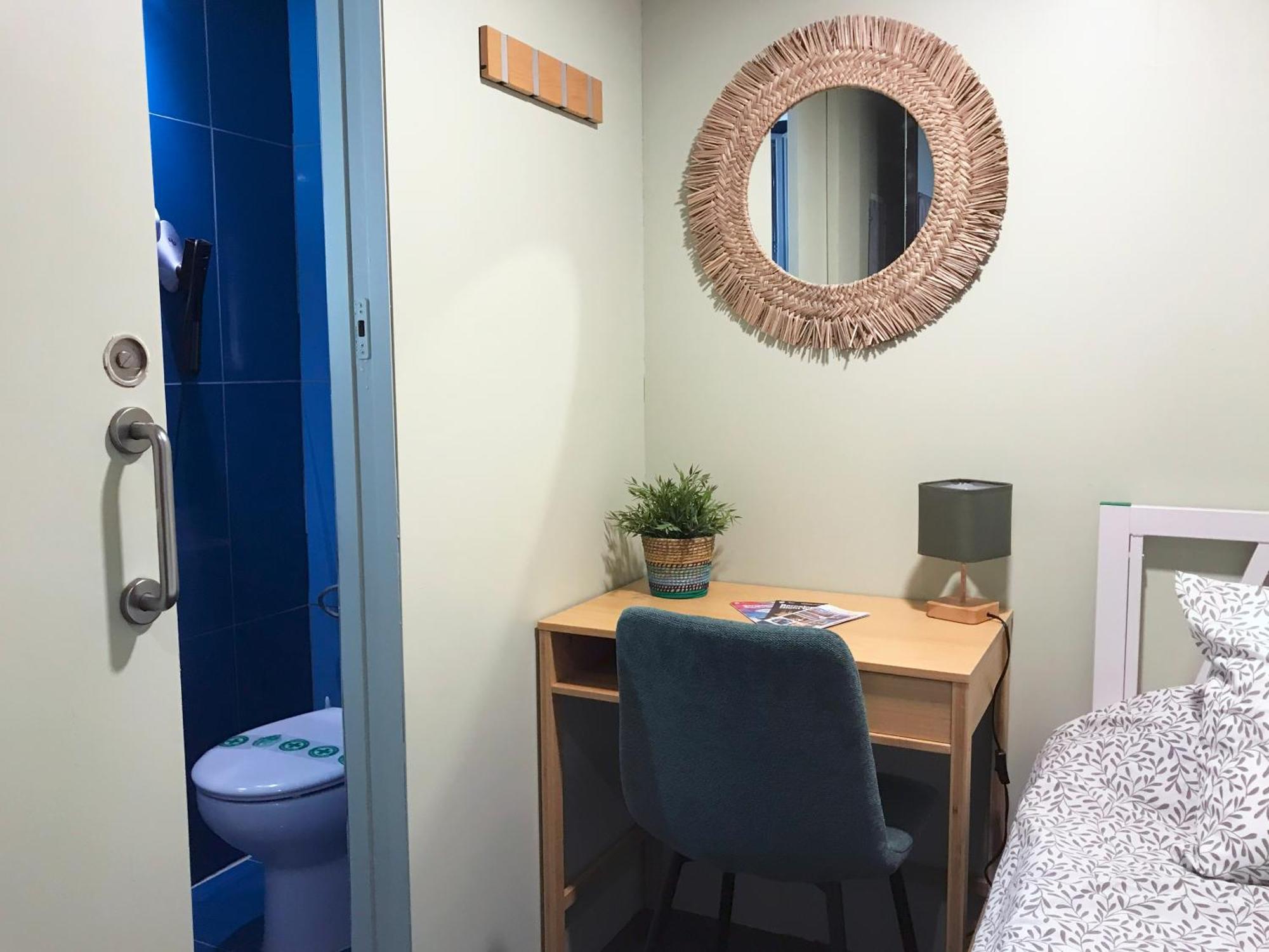 Single Room Private Bathroom