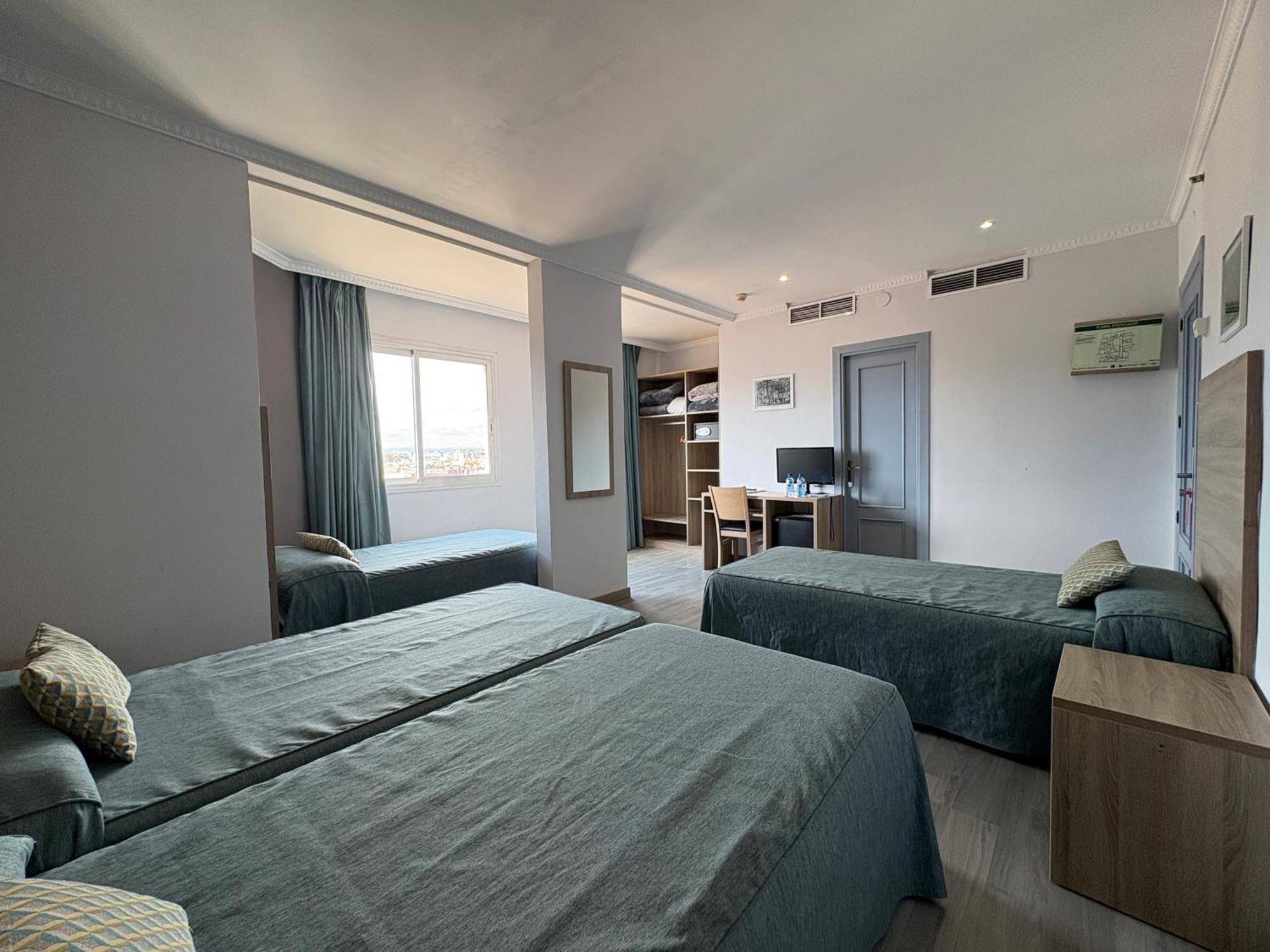 Double or Twin Room Two Extra Beds