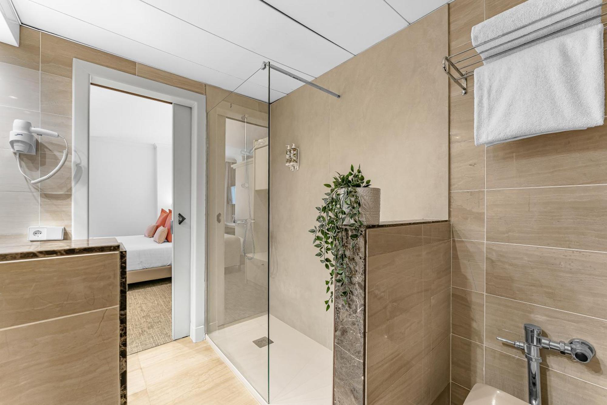 Superior Suite Kitchenette