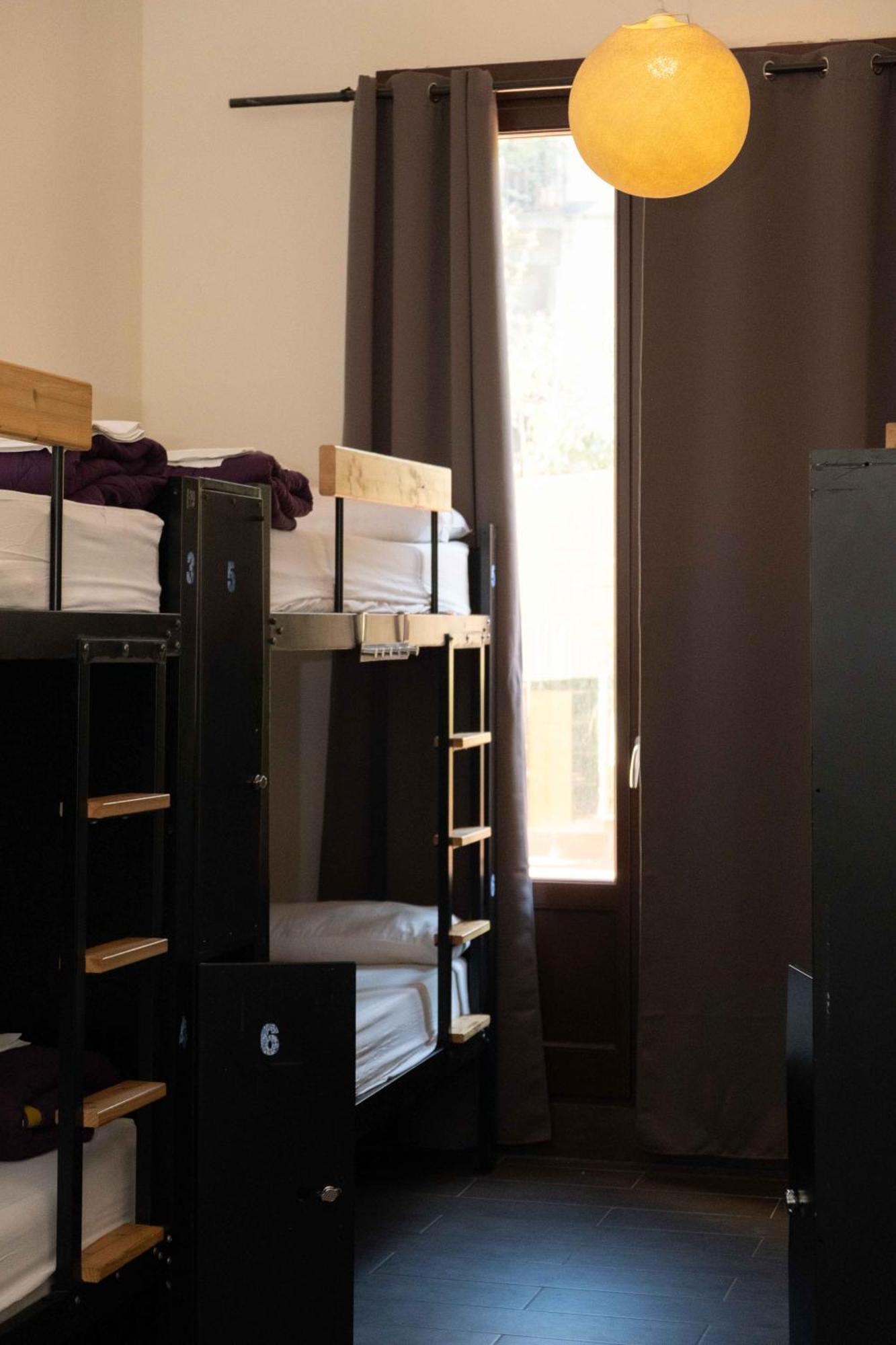 Single Bed 16-Bed Dormitory Room,1742855744:JPEG