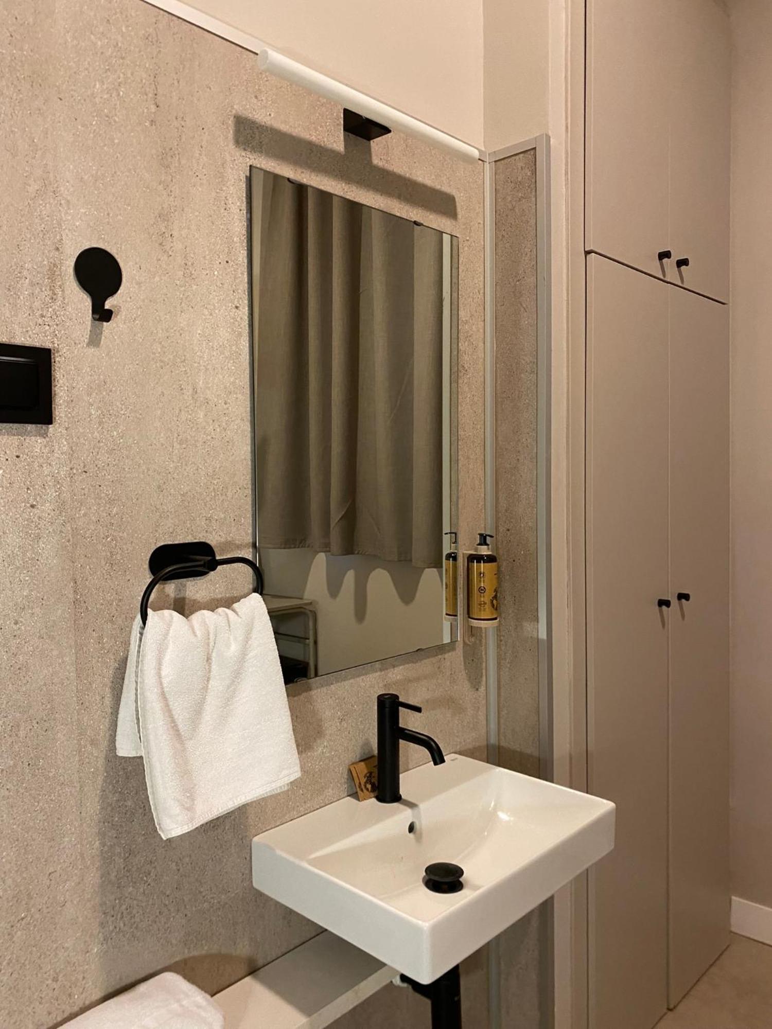 Camera Singola con Bagno in Comune