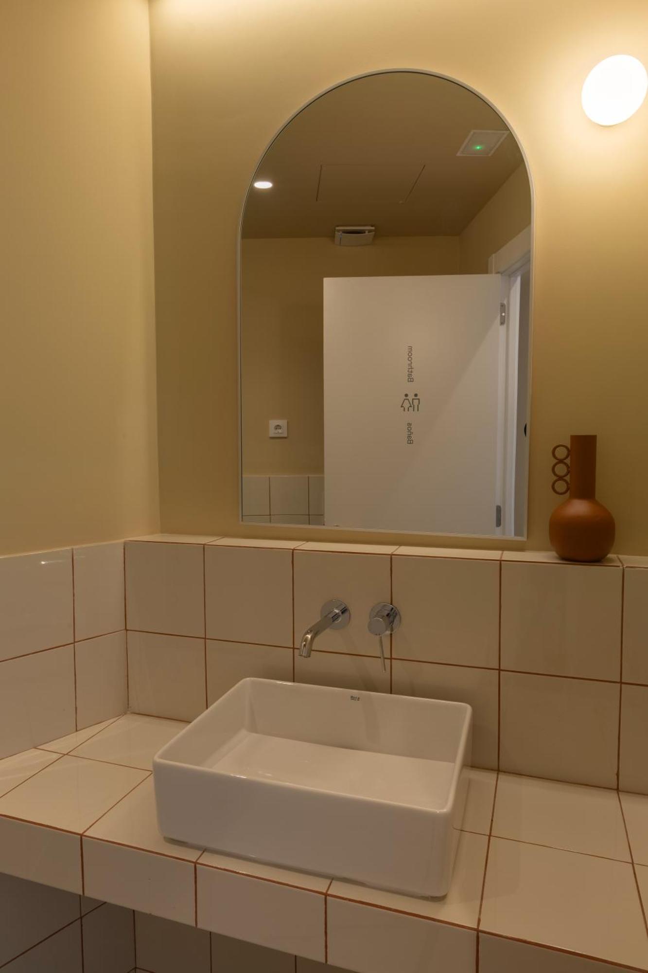 Camera Doppia con Letti Singoli con Bagno Privato