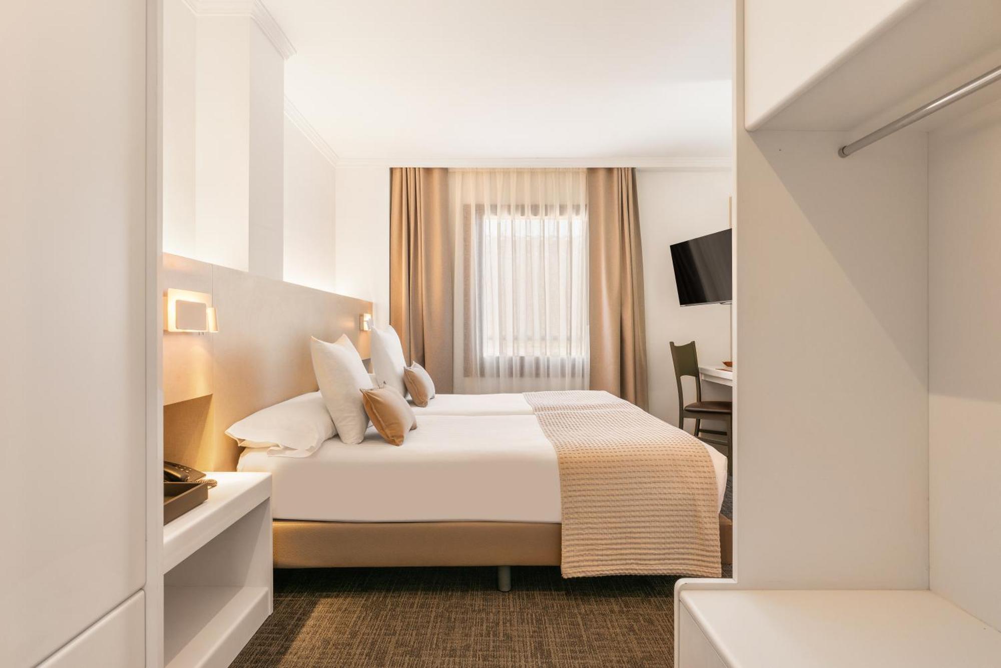 Superior Suite Kitchenette