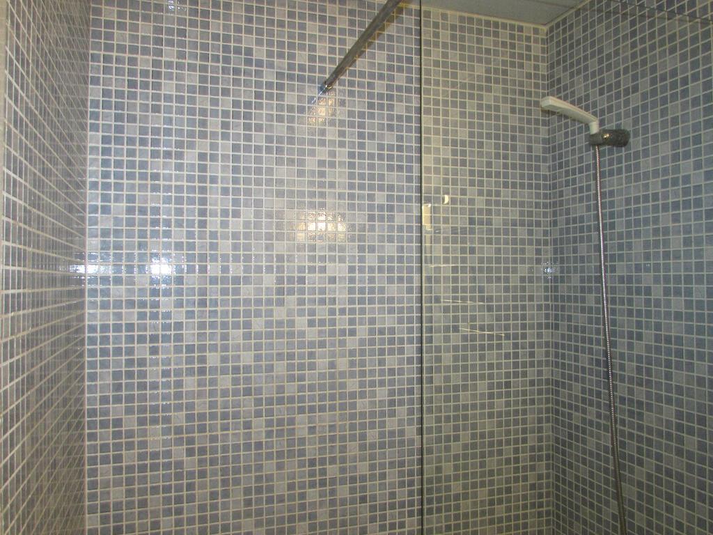 Camera Matrimoniale con Bagno Privato e Balcone