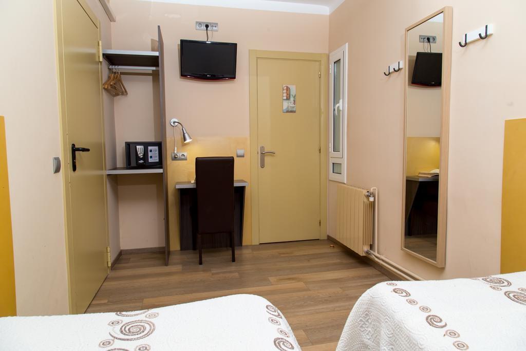 Camera Matrimoniale/Doppia con Letti Singoli con Bagno Privato