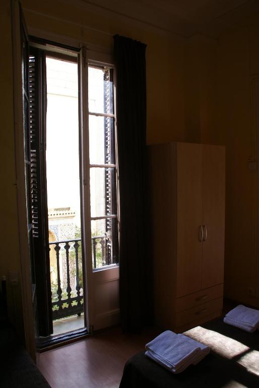 Double Room with Shared Facilities,342674329:JPEG