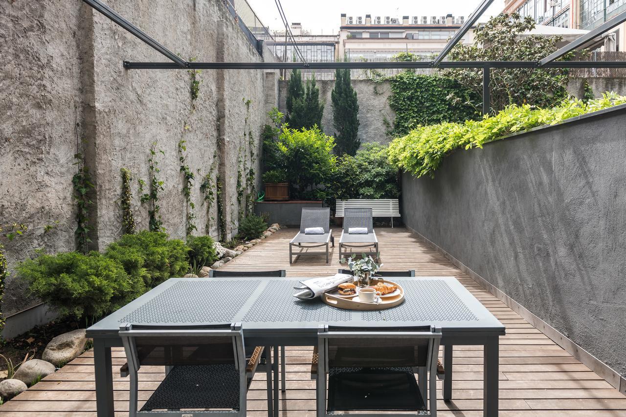 Three-Bedroom Apartment Private Terrace