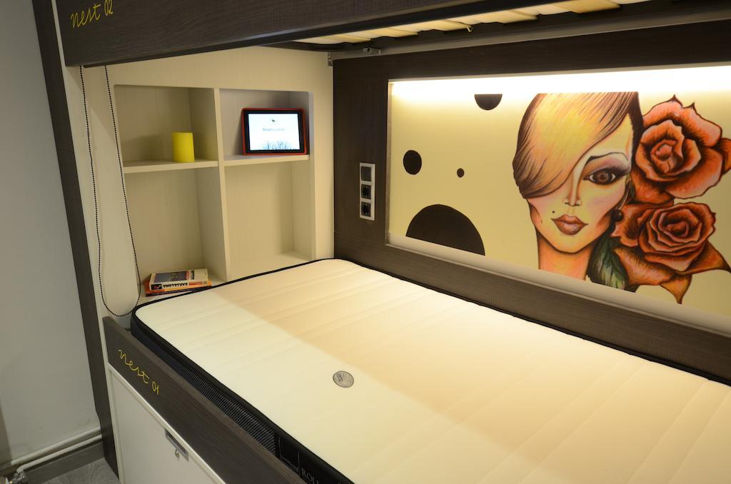 Posto Letto in Dormitorio Misto con 4 Letti