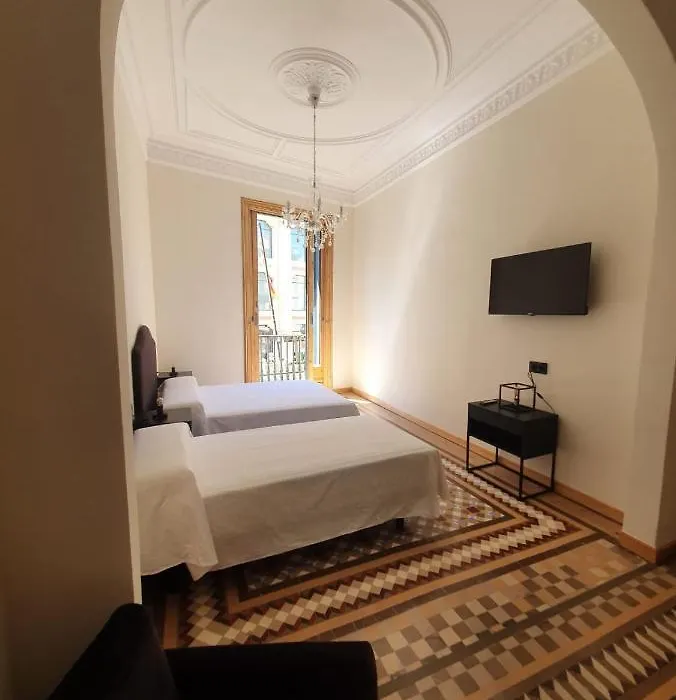 Hostal Lausanne-1