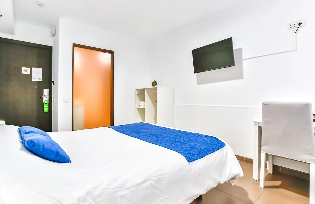 Laramond Barcelona Rooms By Casa Consell-1