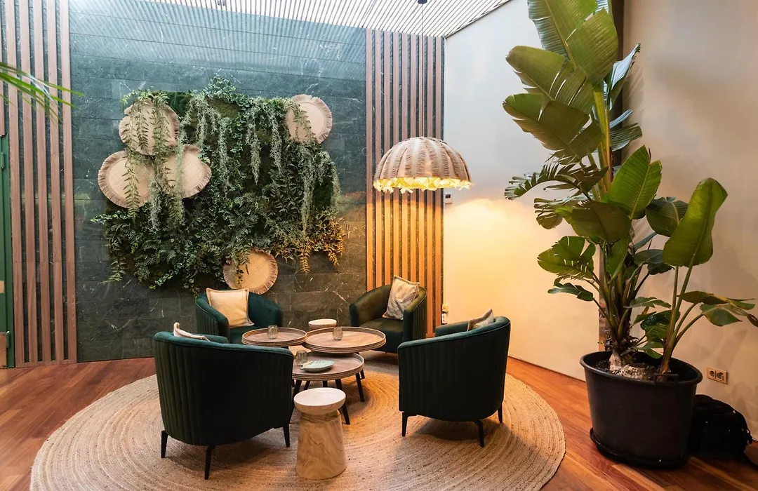 Aparthotel Atenea Barcelona-1