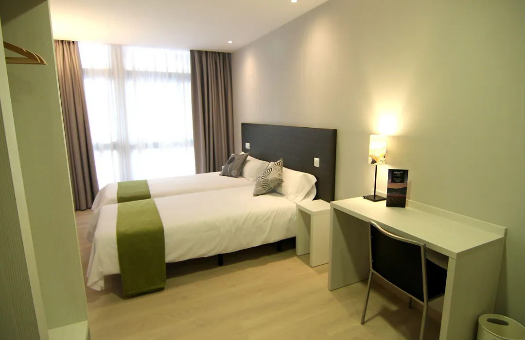 Hostal Aslyp 114-1