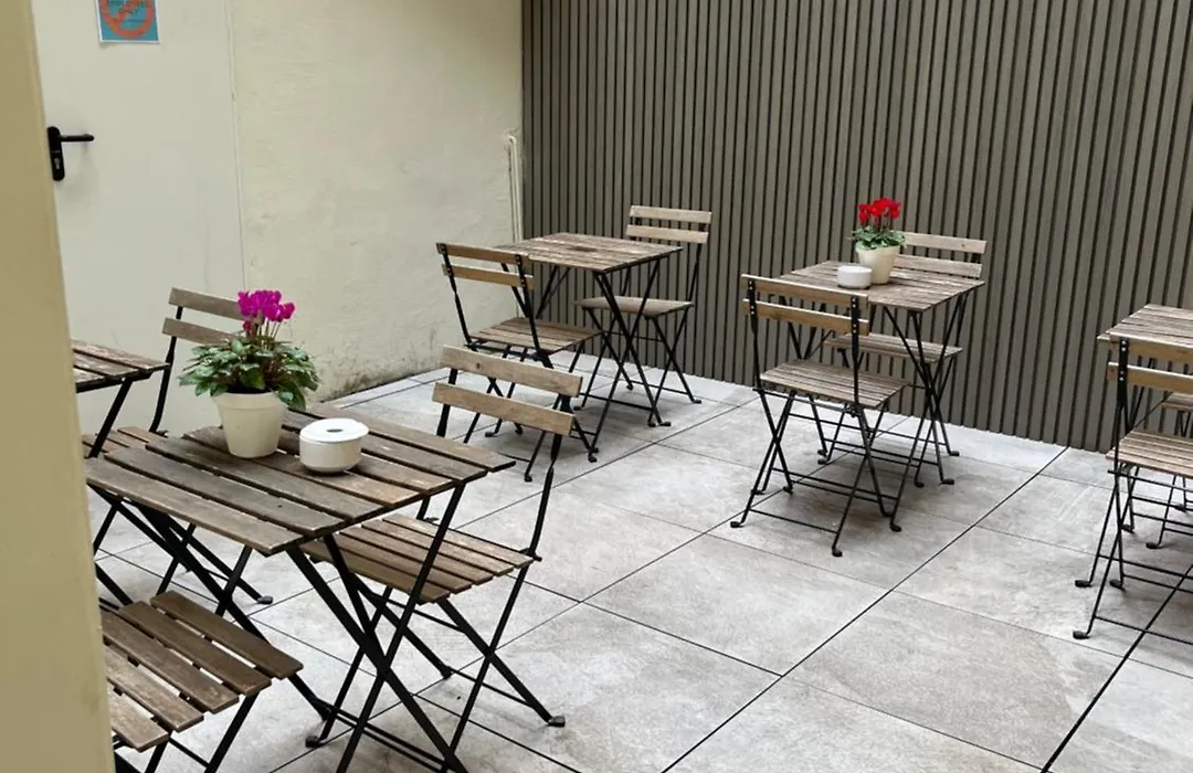 Ella Hostel Ramblas-1