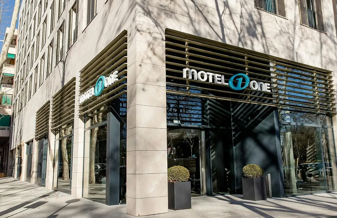 Motel One Barcelona-Ciutadella-1