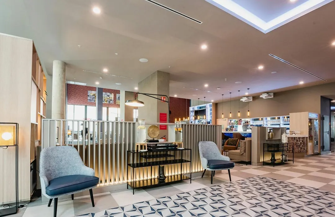 Leonardo Royal Hotel Barcelona Fira-1