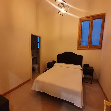 Hostal Lausanne-3