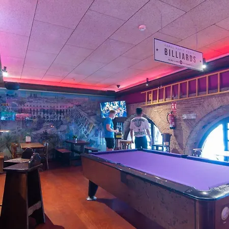 Kabul Party Hostel Barcelona-2