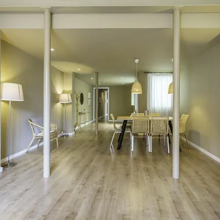Ola Living Diagonal II Apartments-2