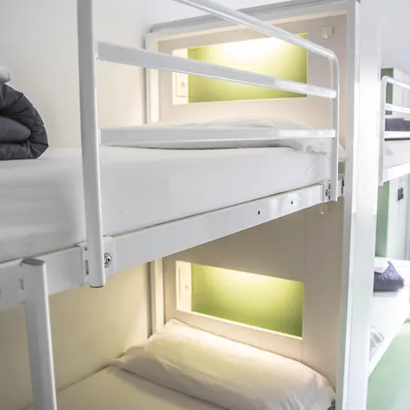 Sant Jordi Hostels Rock Palace-3