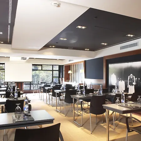 U232 Hotel-3