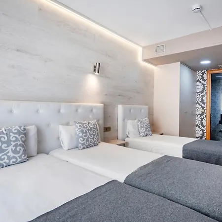 Aparthotel Rambla108-2