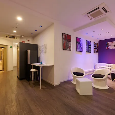 Hostal Mayerling Centro-2