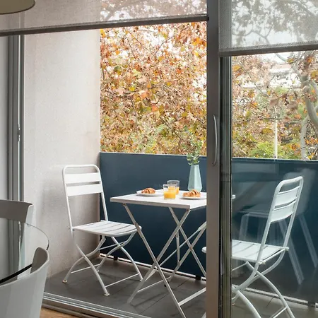 Feelathome Poblenou Beach Apartments-3