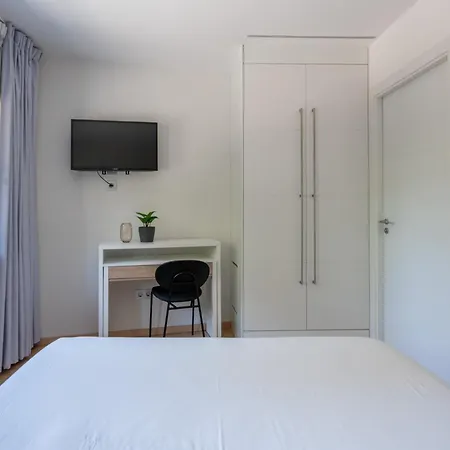 Limehome Barcelona Carrer De Fontcoberta - Digital Access-3