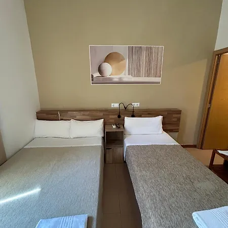 Hostal Delfos-2
