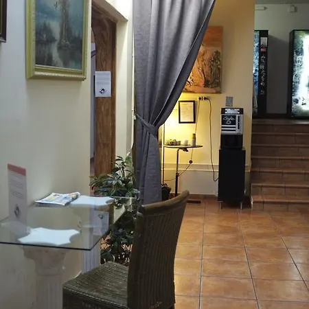 Hostal Europa-3